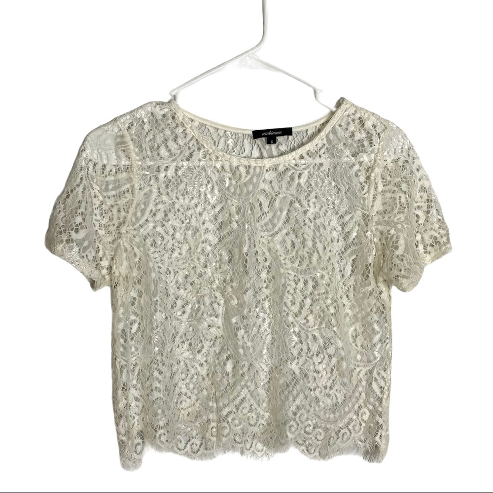 AMBIANCE Lace Crop Top